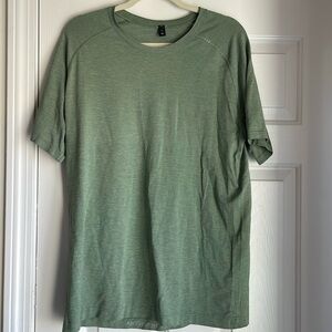 Lululemon Metal Vent Tech